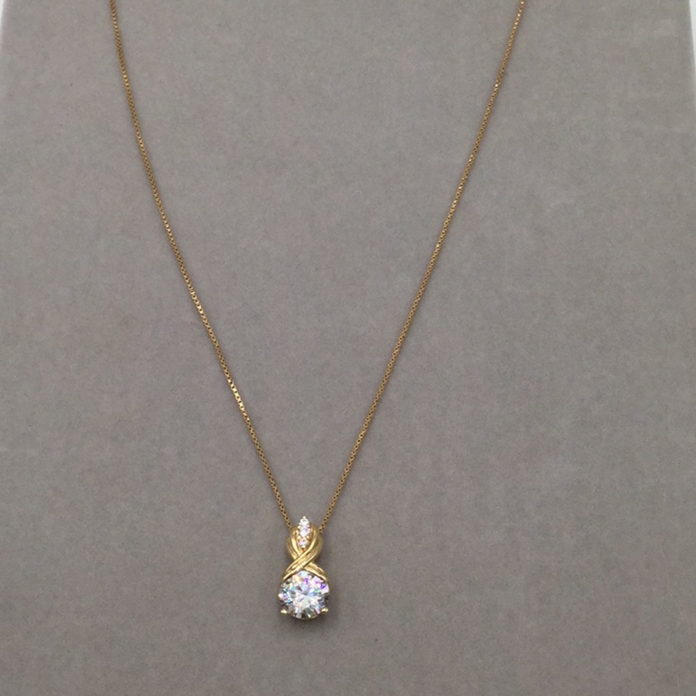 Gold necklace box link with cubic zirconia